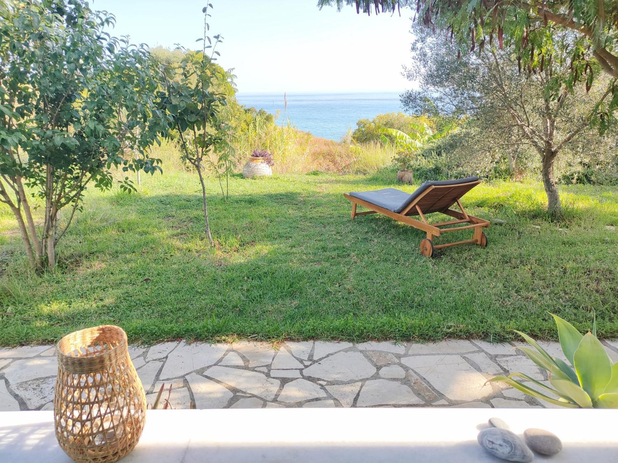 Kalamies - Secluded Beach Apartments Skala  객실 사진
